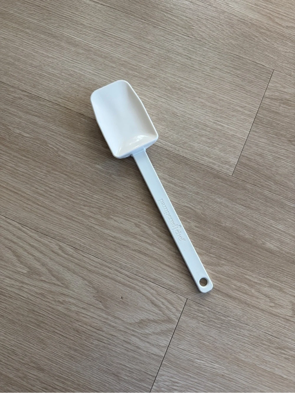 Pampered Chef Mix 'N Scraper Large Heavy Duty Silicone Spatula White USA 12.5”